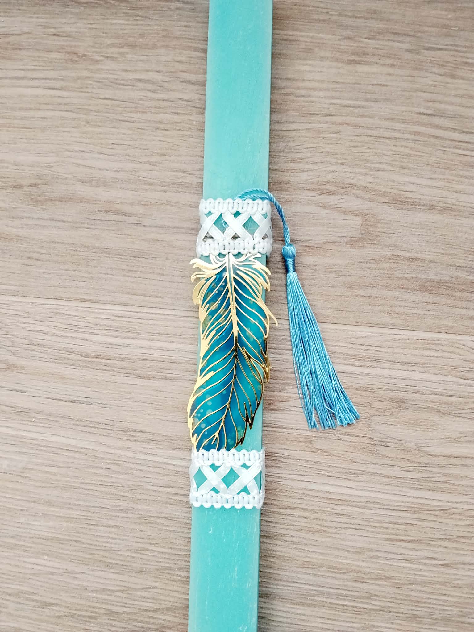 Εξώφυλλο: Λαμπάδα με σιελ Σελιδοδείκτη Φτερό